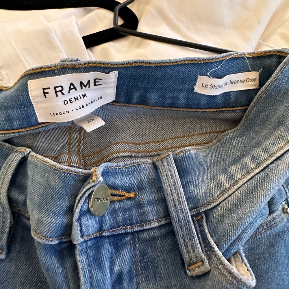 Frame denim le skinny de Jeanne crop raw hem size 23